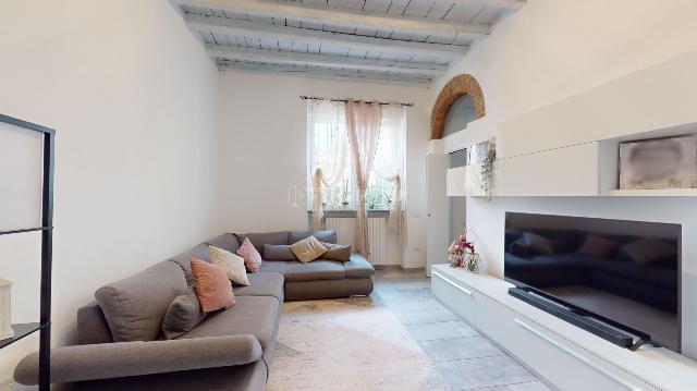 2-room flat in Via Dante Cesana 48, Carate Brianza - Photo 1