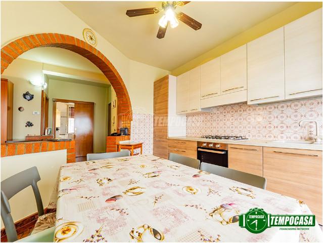 3-room flat in Via Monte Grappa 65, Carugate - Photo 1