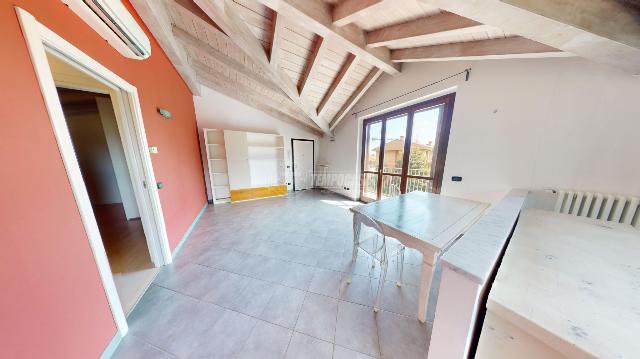 3-room flat in Viale Como 50/B, Lomazzo - Photo 1