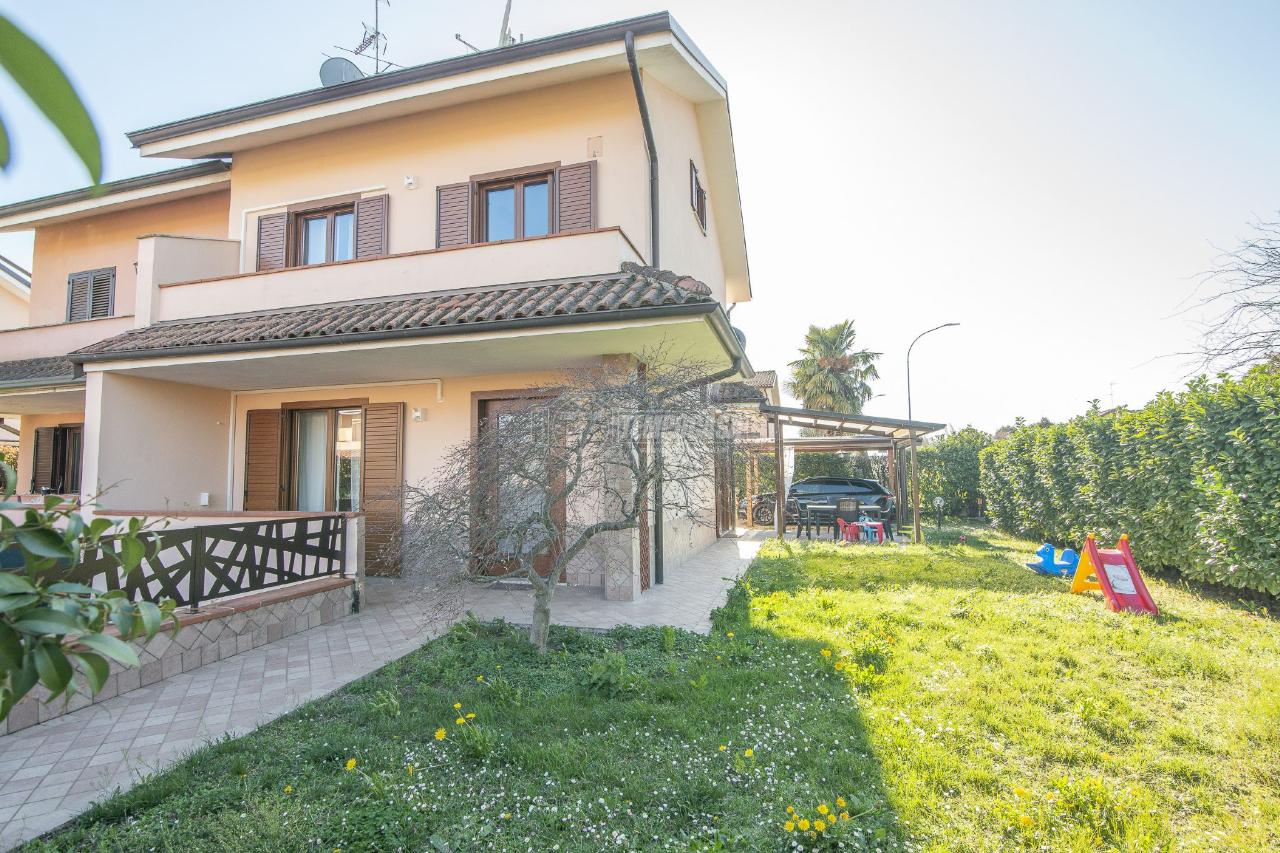Villa a schiera in vendita a Inzago