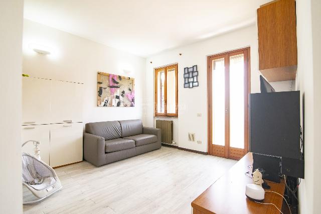 2-room flat in Via Pietro Nenni, Pozzo d'Adda - Photo 1