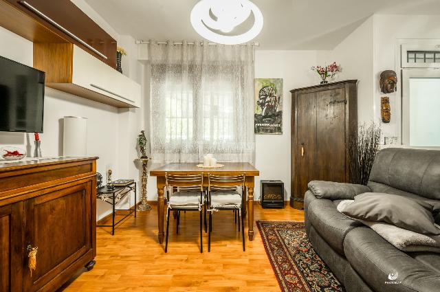 4-room flat in {3}, - Photo 1