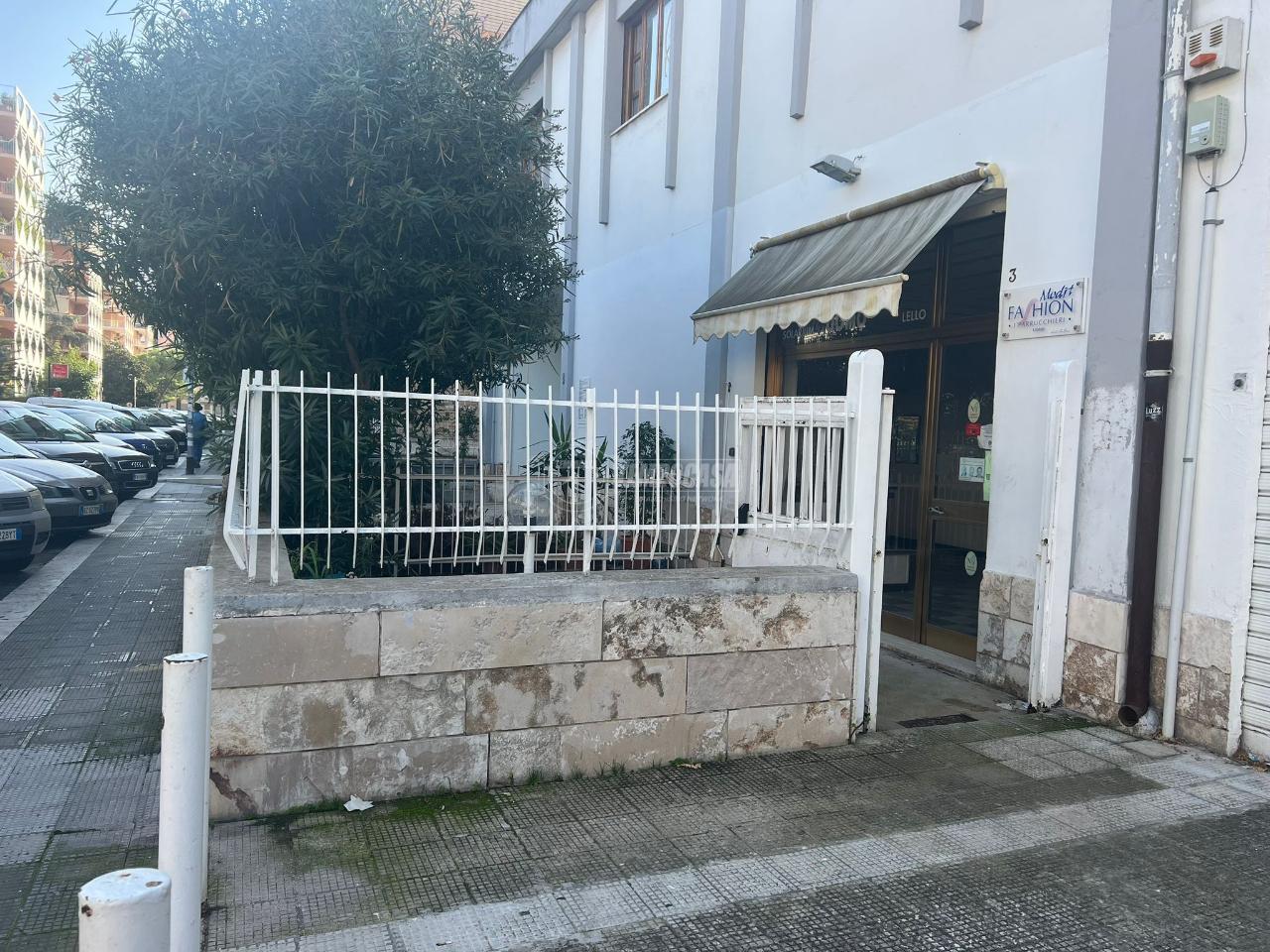 Magazzino in Via Giuseppe Petraglione, Bari - Foto 1