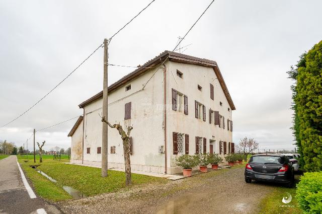 Einfamilienhaus, Correggio - Foto 1