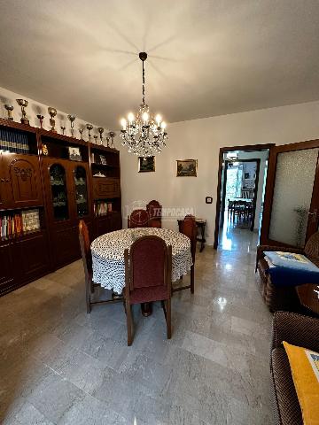 4-room flat in {3}, - Photo 1