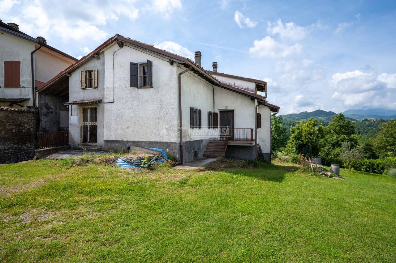 Appartamento in vendita a Castelnovo Ne' Monti