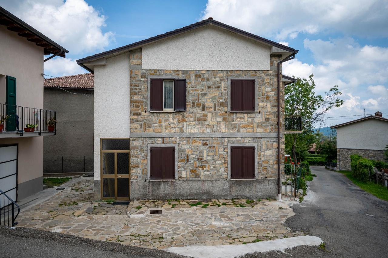 Casa indipendente in vendita a Villa Minozzo