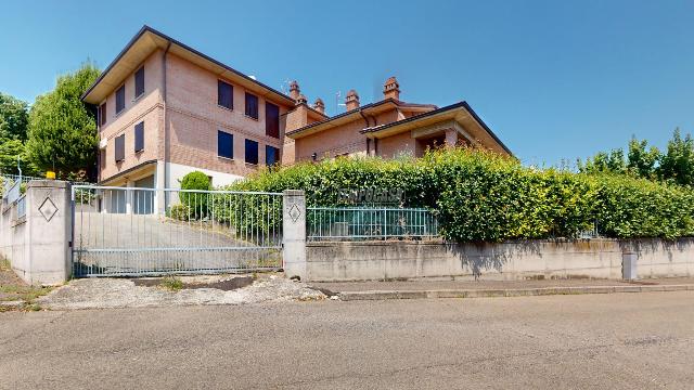 4-room flat, Castellarano - Photo 1