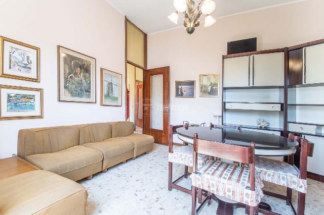 3-room flat in Via Istria 10, Saronno - Photo 1