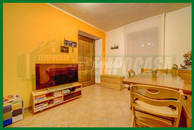 2-room flat in Via Cristoforo Colombo 8, Leggiuno - Photo 1