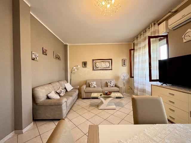 4-room flat in Via Concetto Marchesi 10, Paullo - Photo 1