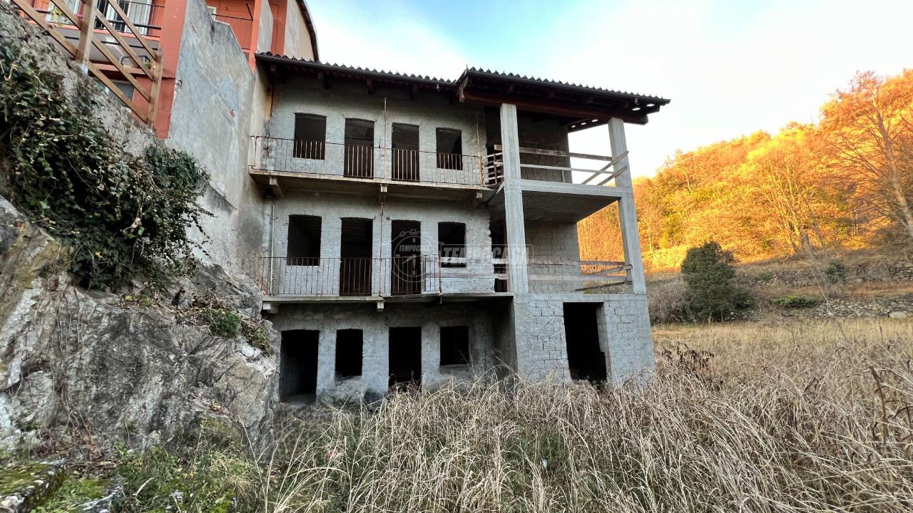 Casa indipendente in vendita a Ivrea