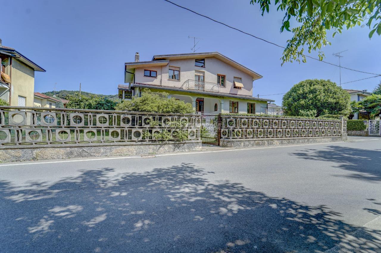 Villa a schiera in vendita a Sesto Calende