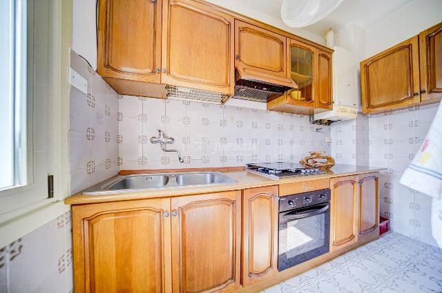 3-room flat in Via Monte Grappa, Varano Borghi - Photo 1