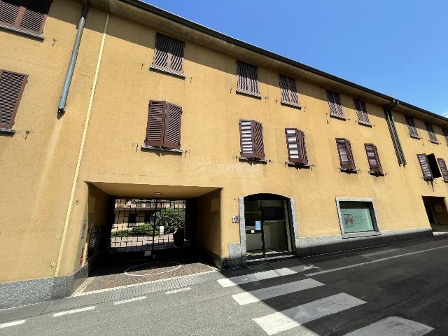 One-room flat in Via Appiani, Lecco - Photo 1