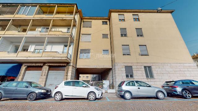 Quadrilocale in Piazza Carlo d'Arco 6, Mantova - Foto 1