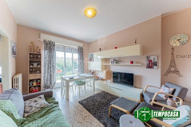 2-room flat in Via dello Stadio, Magenta - Photo 1