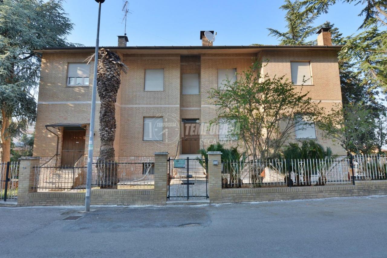 Appartamento in vendita a Loreto