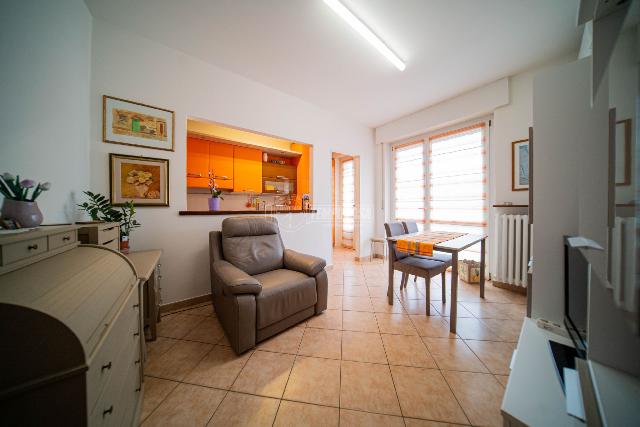 2-room flat in Via XXV Aprile 85, Buguggiate - Photo 1