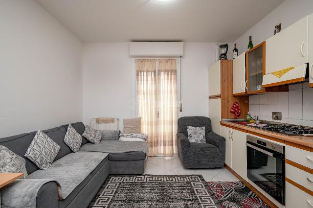 2-room flat in {3}, - Photo 1