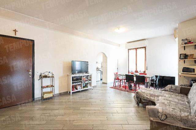 Vierzimmerwohnung in Via Cantore General Antonio 67/Aa, Giussano - Foto 1