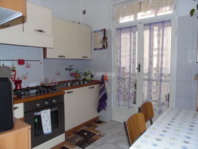 4-room flat in Via Valentino Carrera 40, Torino - Photo 1