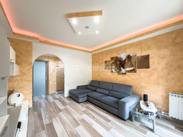 3-room flat in Via Grazia Deledda 1, Bollate - Photo 1