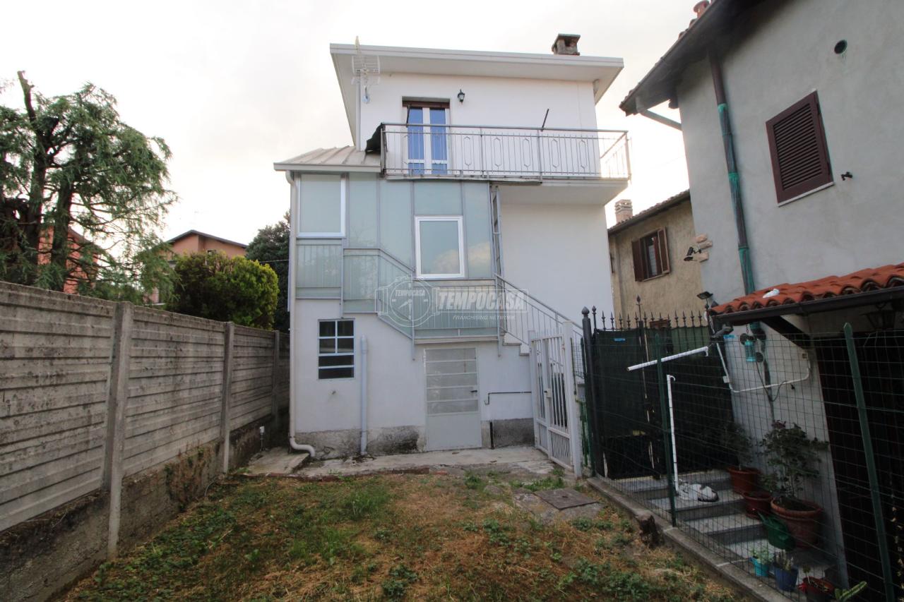 Appartamento in vendita a Lurago D'Erba