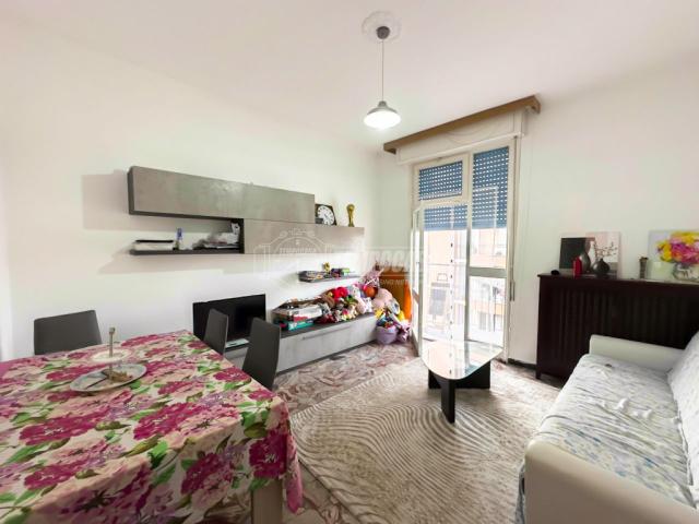 2-room flat in Via Filippo Turati 10, Abbiategrasso - Photo 1