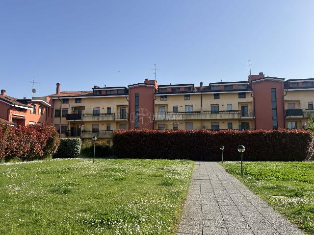 Dreizimmerwohnung in Via Galileo Vercesi 19, Abbiategrasso - Foto 1