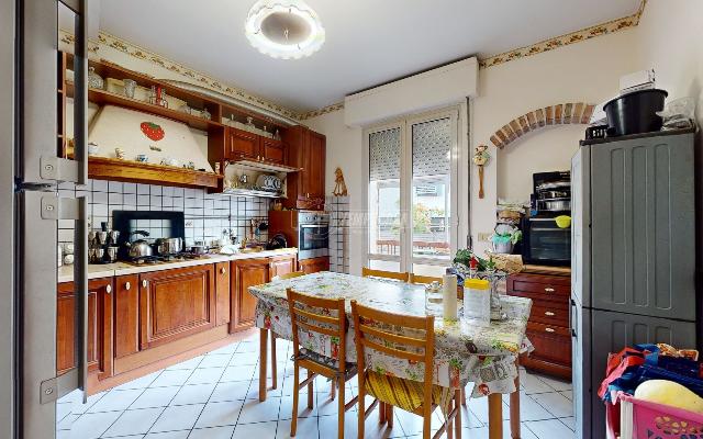 3-room flat in Via Risorgimento 35, Cento - Photo 1