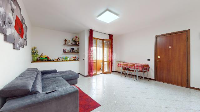 Vierzimmerwohnung in Via Calatafimi, Mirandola - Foto 1