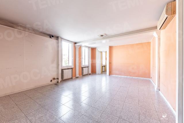 Vierzimmerwohnung in Piazzale Stazione Ff. Ss., Felegara 1/a, Medesano - Foto 1