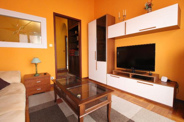 4-room flat in Via Michele Coppino, Cuneo - Photo 1