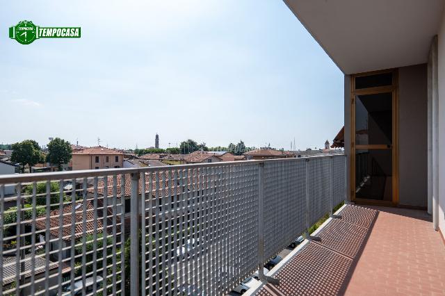 4-room flat, Dalmine - Photo 1