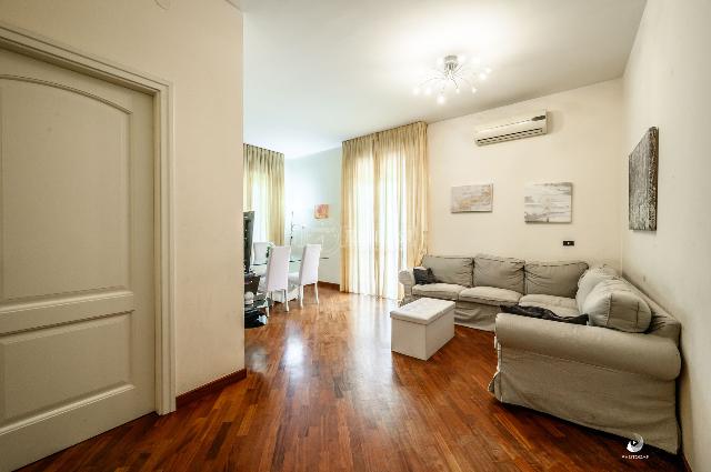 4-room flat in Via Alessandro Tassoni, Reggio nell'Emilia - Photo 1