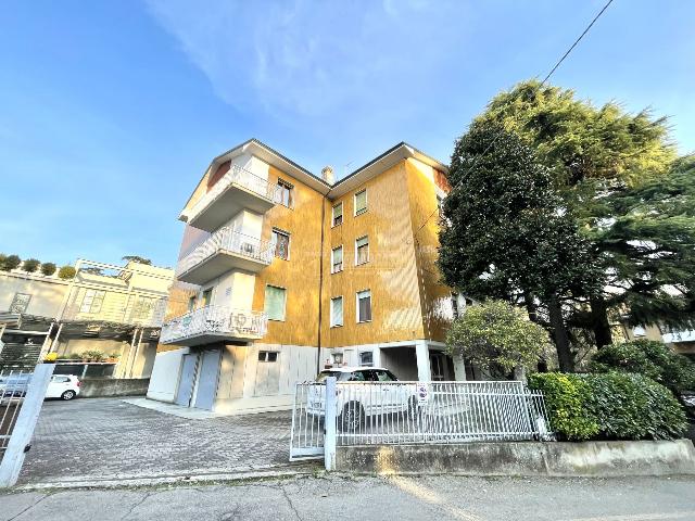 3-room flat in Via Monte Cisa, Reggio nell'Emilia - Photo 1