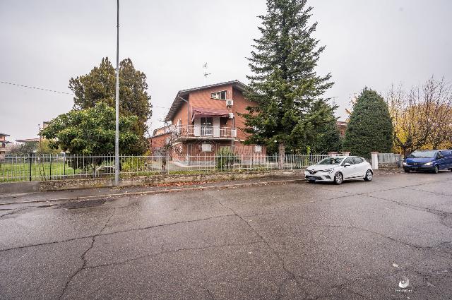 Villa in Via Po, Reggio nell'Emilia - Foto 1