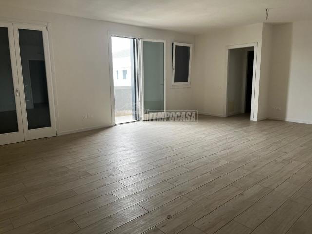 4-room flat in {3}, - Photo 1