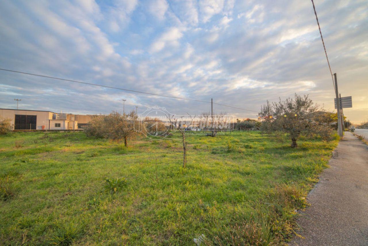 Terreno edificabile in vendita a Civitanova Marche
