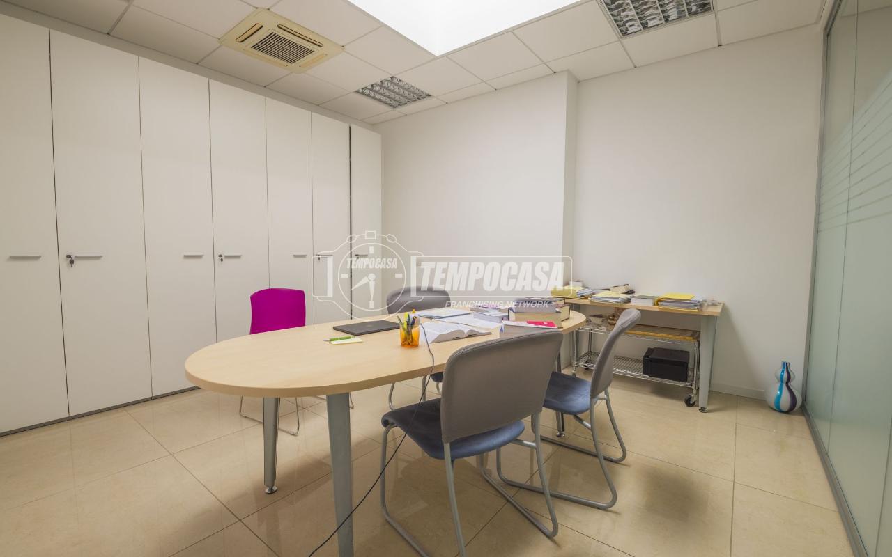 Ufficio in Via Giovan Battista Velluti, Macerata, {3} - Foto 2