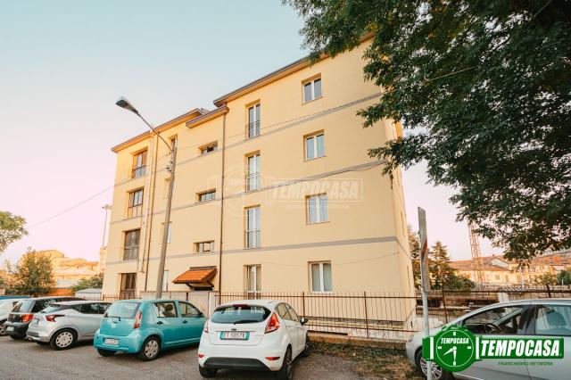 3-room flat in Viale Mariano Dellepiane, Tortona - Photo 1