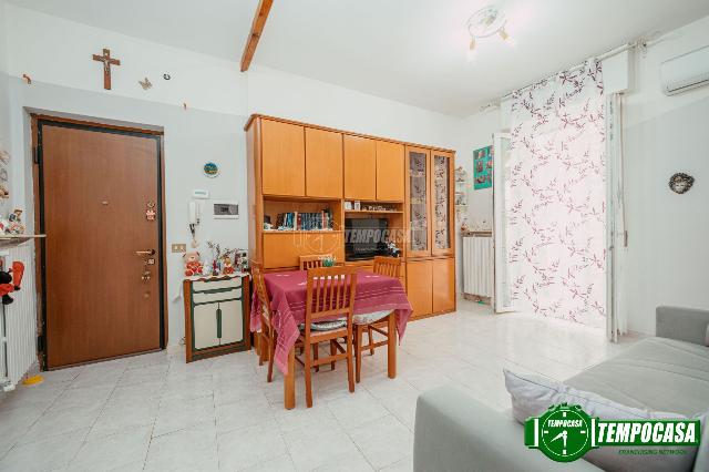 2-room flat in Via Carolina Agata Bellocchio, Voghera - Photo 1