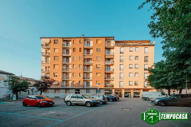 4-room flat in Via Ciro Menotti, Voghera - Photo 1