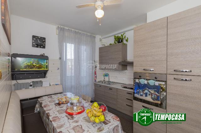 3-room flat in Via Giuseppe Verdi, Voghera - Photo 1