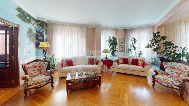 Apartament in Via Edoardo Perroncito 1, Torino - Photo 1