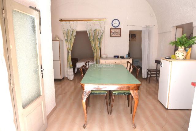 Detached house in Via Eva, Gioia del Colle - Photo 1