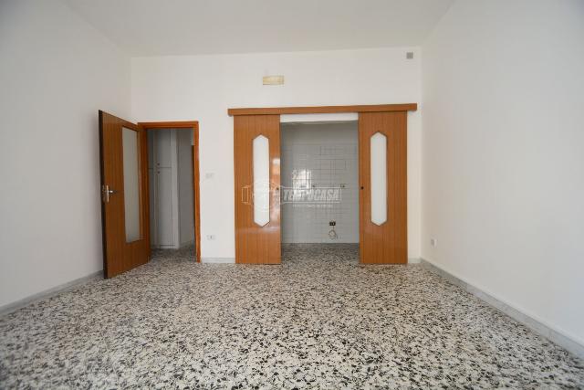 2-room flat in Via Giuseppe Angelillo, Gioia del Colle - Photo 1