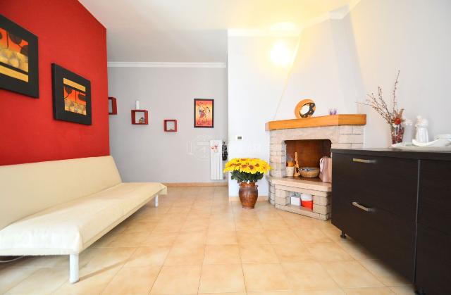 3-room flat in Via Giacomo Matteotti, Gioia del Colle - Photo 1