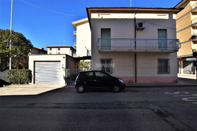 Detached house in Via Repubblica 79, Porto San Giorgio - Photo 1